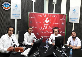 مدرسة تاونزة العلمية عبر أثير القناة الأولى للإذاعة الجزائرية