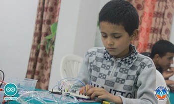 مدرسة تاونزة العلمية تنظم دورة أردوينو ARDUINO متعة البرمجة  في طبعتها الثانية – ديسمبر 2016