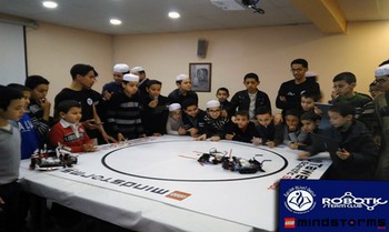 دورة تكوينية للشباب في LEGO MINDSTORMS EV3